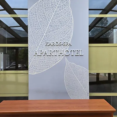 アパート Wellness Relax W Spa, Pool & Ac ザラカロシュ