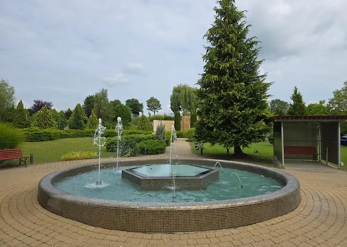 Wellness Relax W Spa, Pool & Ac Apartment