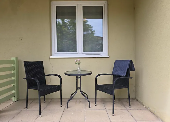 Apartment Wellness Relax W Spa, Pool & Ac *