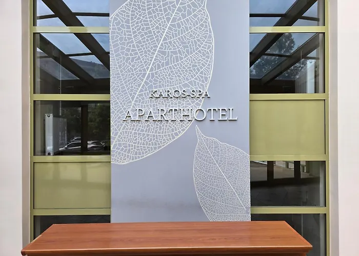 アパート Wellness Relax W Spa, Pool & Ac ザラカロシュ